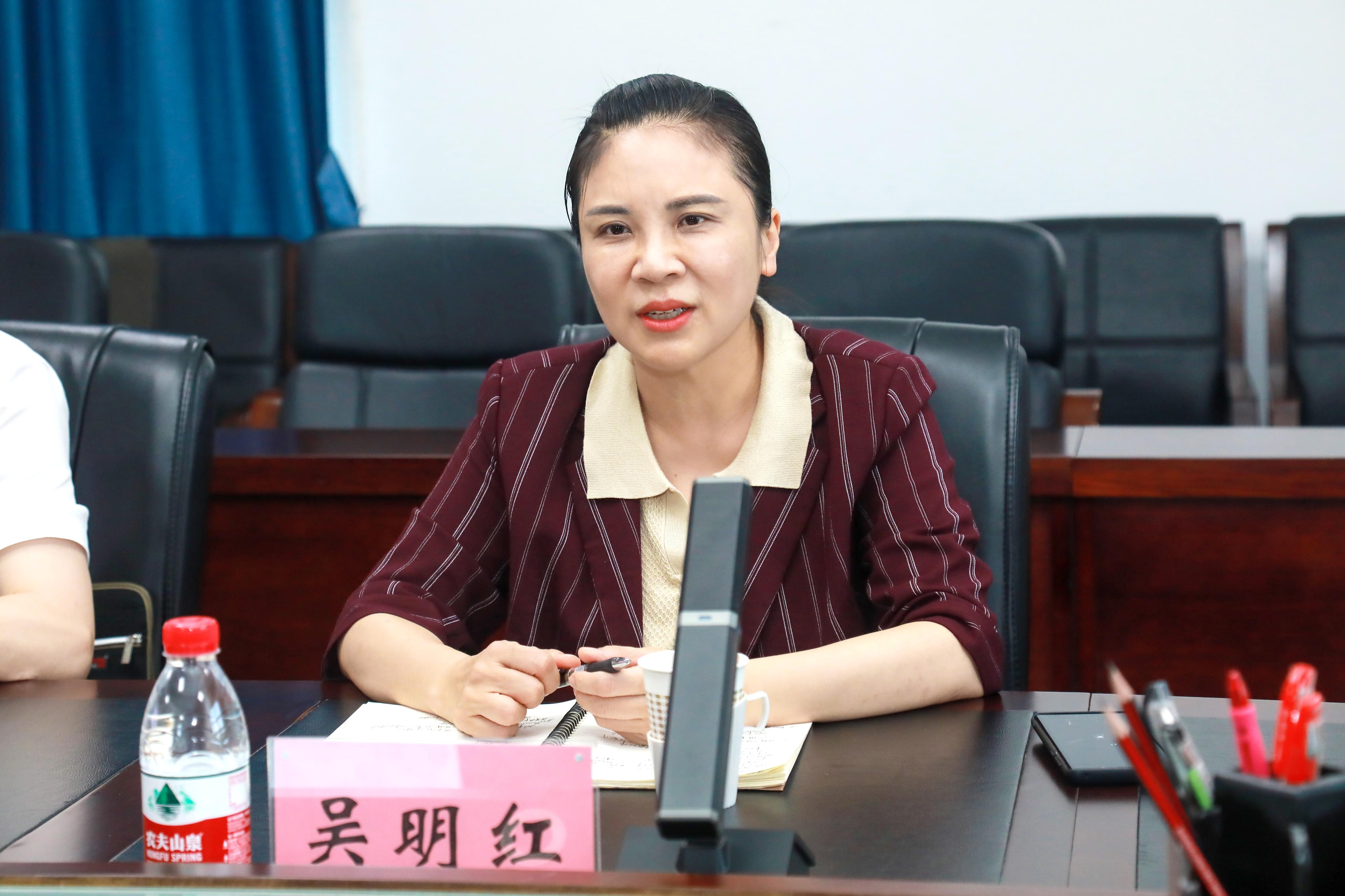 20240506吴明红校长调研马克思主义学院.jpg